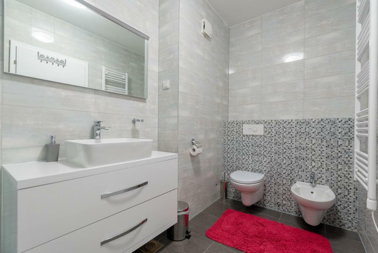 Villa Anja 1St Floor Peroj Bagian luar foto