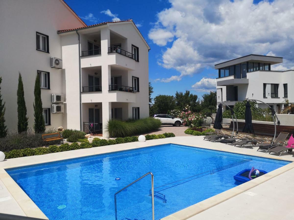 Villa Anja 1St Floor Peroj Bagian luar foto